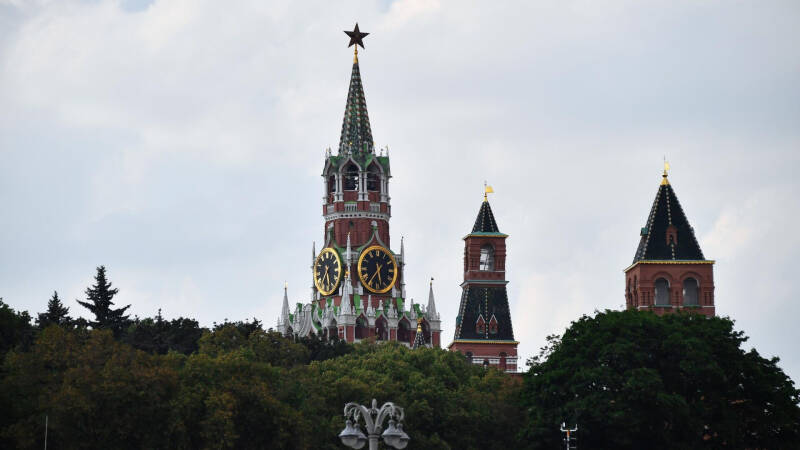 Все больше украинцев открыты к переговорам с Россией, пишет NYT