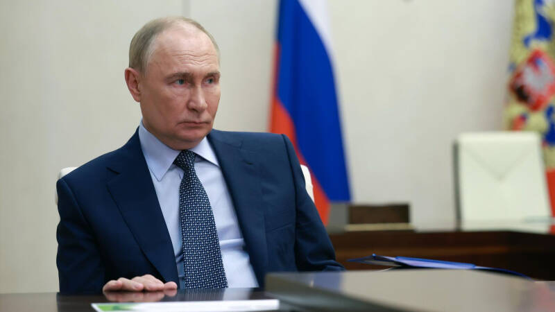 Путин готовится к контактам с избранным президентом Ирана, заявил Песков